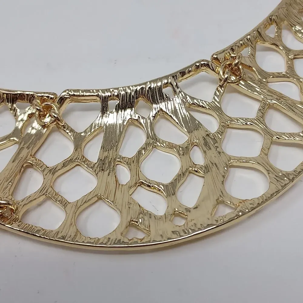 Vintage Mogul Gold Tone Filigree Bib Necklace Retro 80s Classic Office
